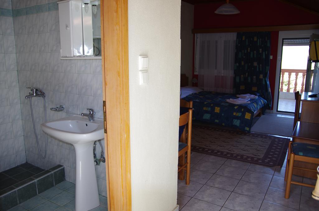 Villa Platythea Platy  Buitenkant foto