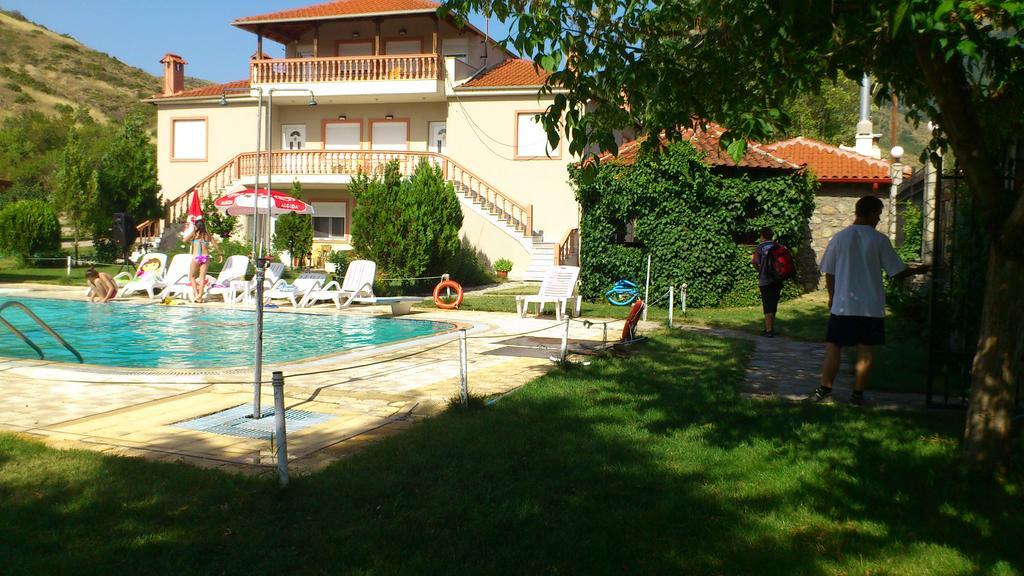 Villa Platythea Platy  Buitenkant foto
