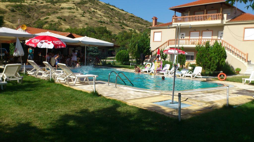 Villa Platythea Platy  Buitenkant foto