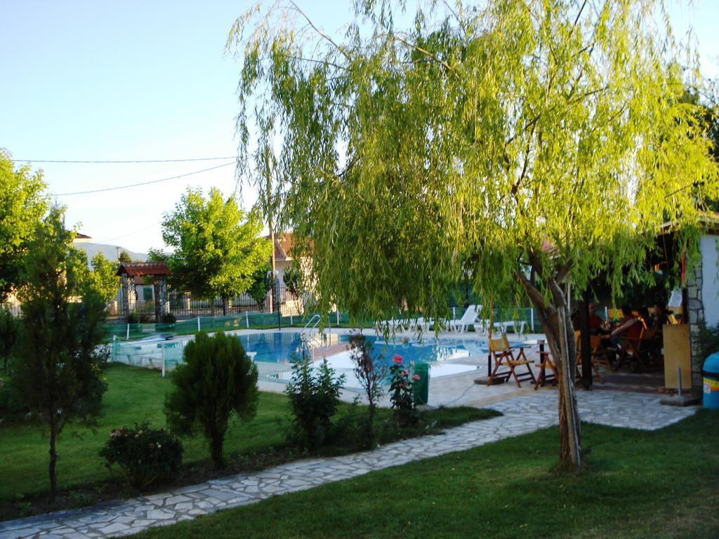 Villa Platythea Platy  Buitenkant foto