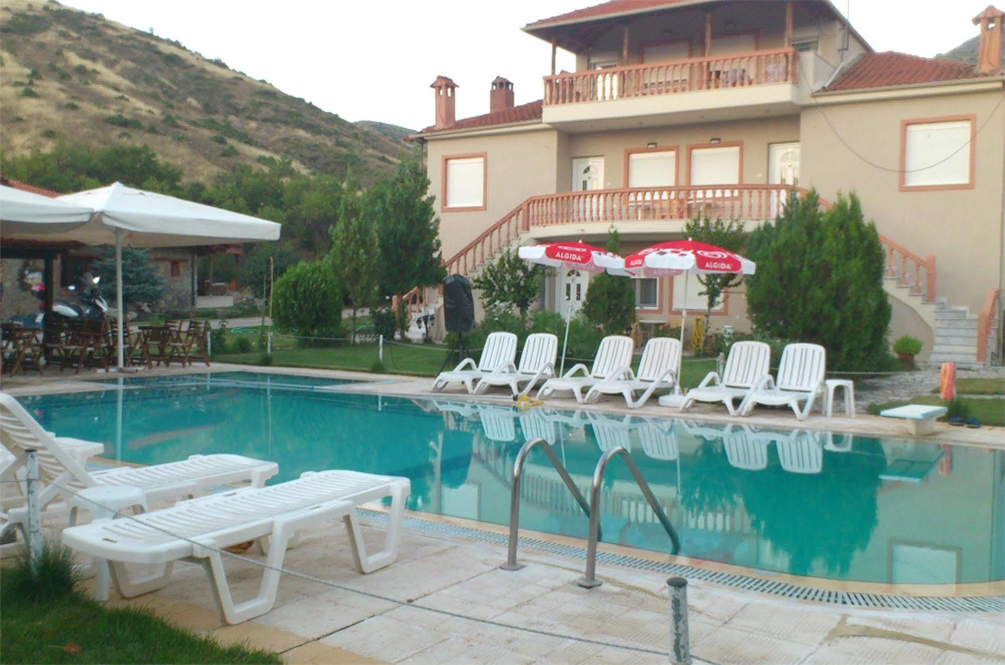 Villa Platythea Platy  Buitenkant foto